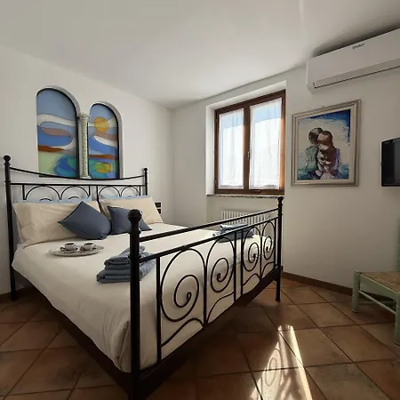 Luxury - Aurelia's Panoramic Nest - View Βίλα Mandello del Lario